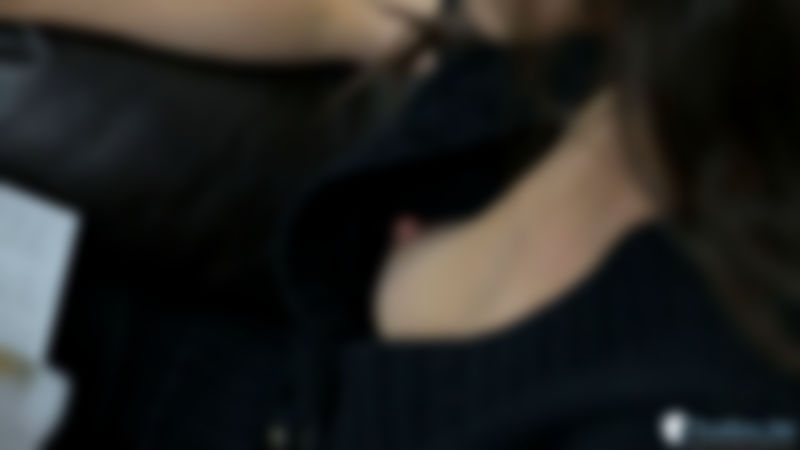 Veronica "MILF Slips"