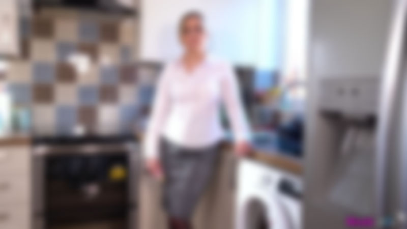 Anna Belle "Office Wanking"