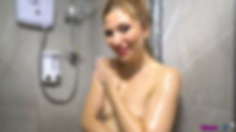 Stephanie Bonham Carter "Sneaky Shower"