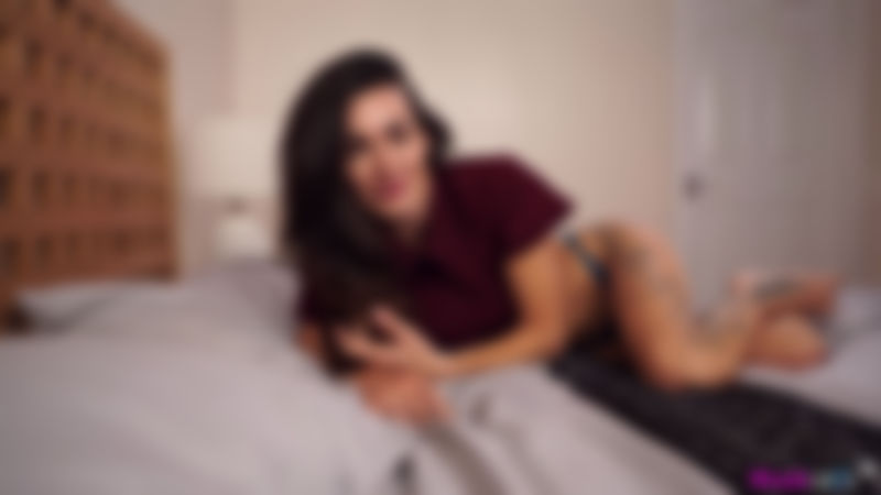 Laura "Horny Housemate"