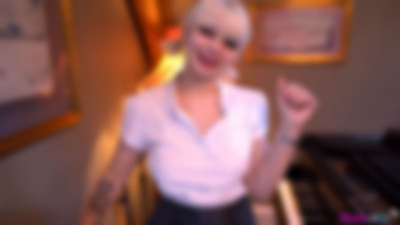 Baby Dolliiy "Pianists Penis"