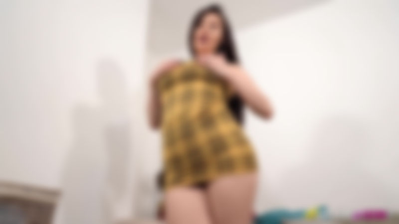 Upskirt Tease