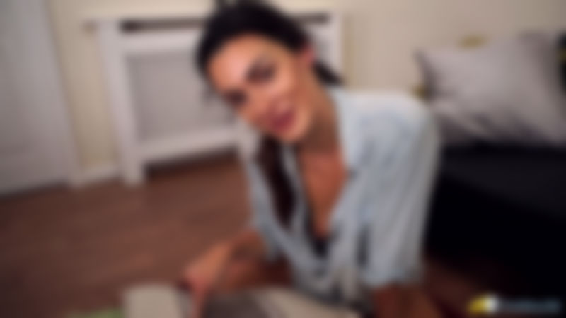 Laura "Wank Instead"