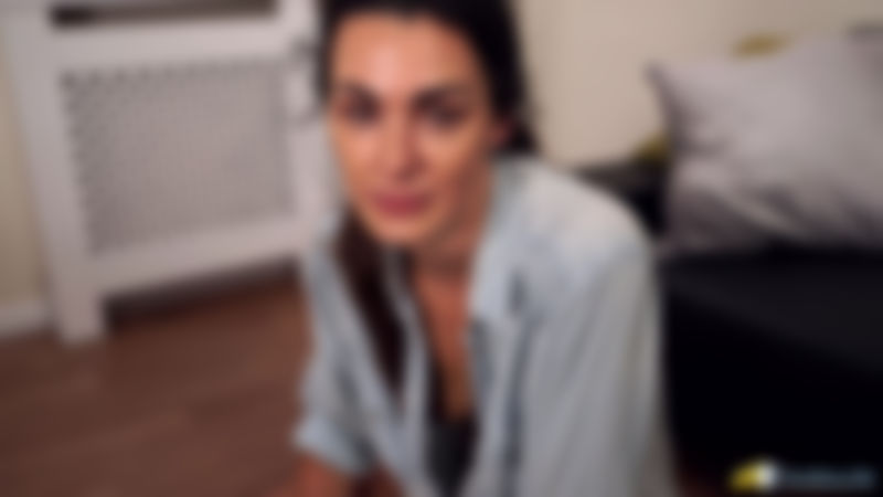 Laura "Wank Instead"