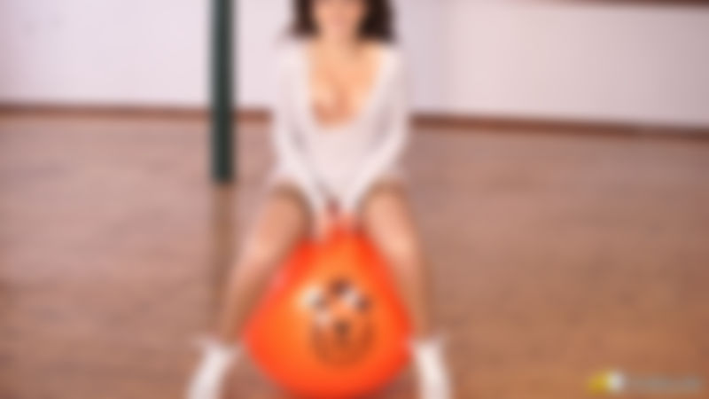Charlie Rose "Bouncing Boobs"