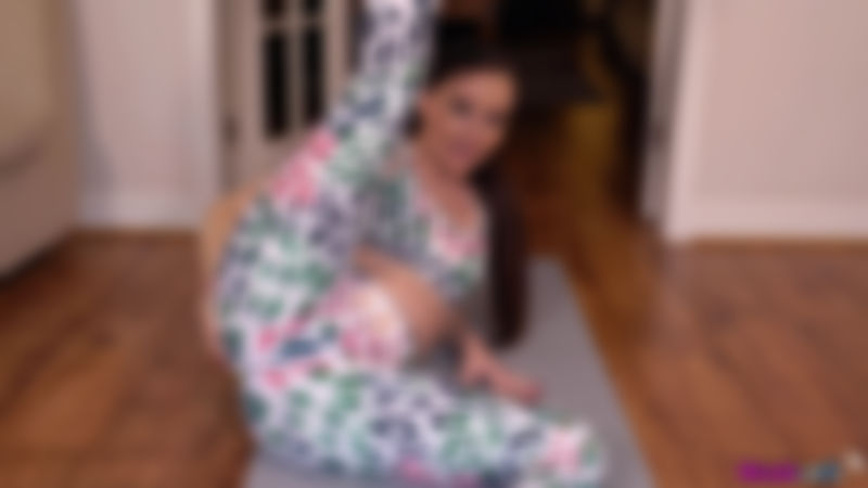Sophia Smith "Horny Yoga Session: Pt1"
