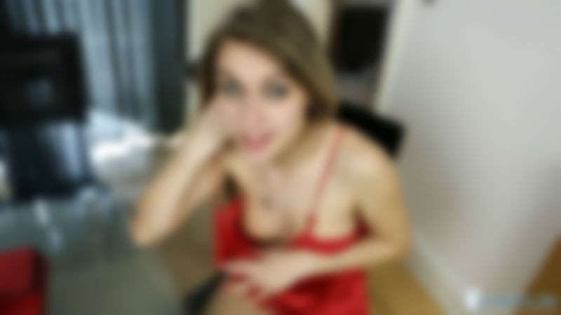 Chloe Toy "Open Wank Line"