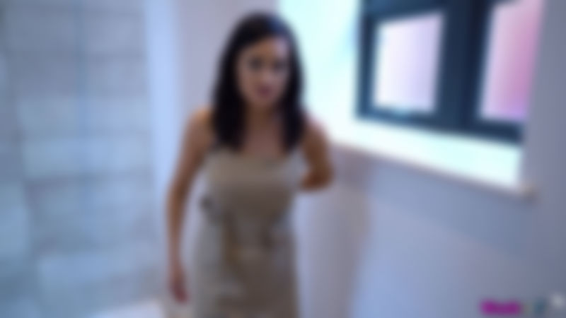 Bonnie "Dirty Housemate"