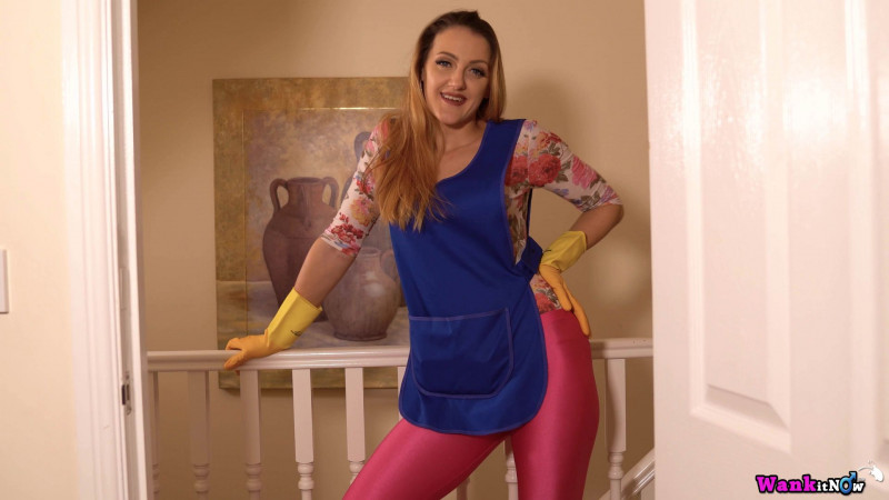 Cleo Summers "Perving On The Cleaner"
