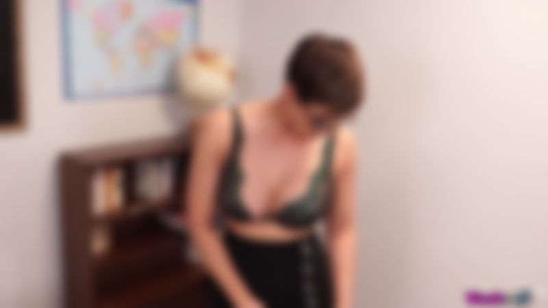 Hannah Brooks "Teacher Wants Your Cock"
