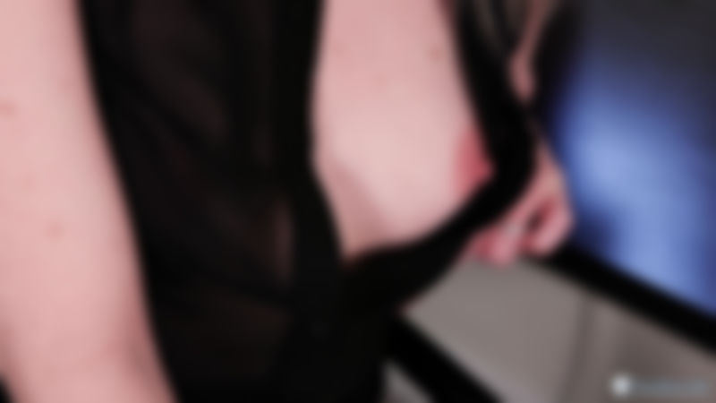 Blonde Gabie"Housemate Favours"