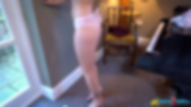 Baby Dolliyy "Common Room Dance"