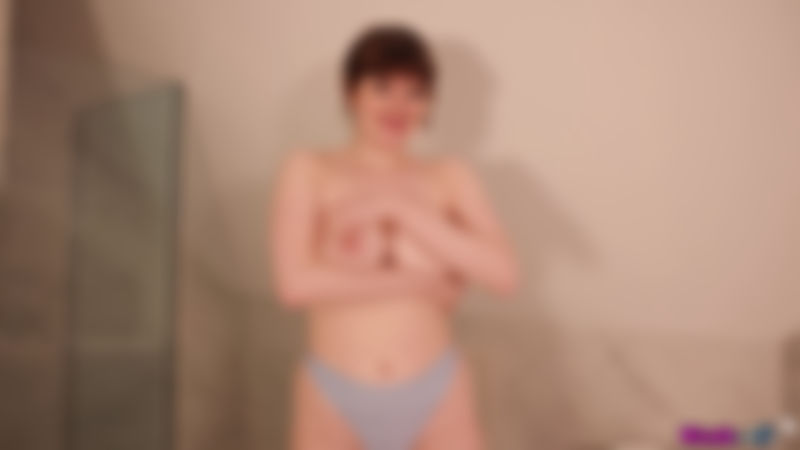 BATHROOM BLOWJOB