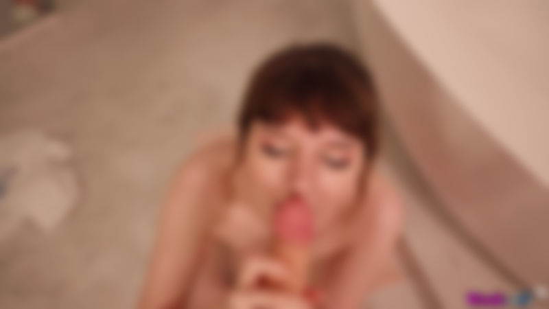 BATHROOM BLOWJOB
