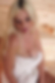 Emma C "I Like It Hot"