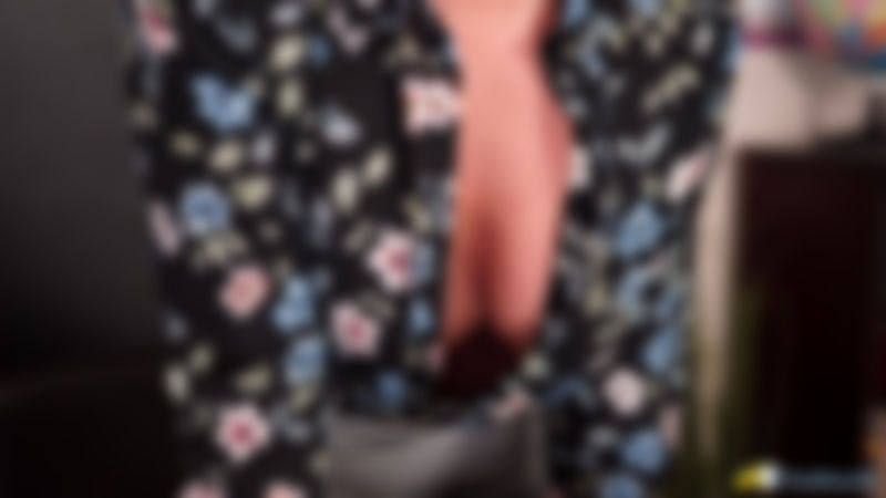 Shelly "Cleavage Obsession"