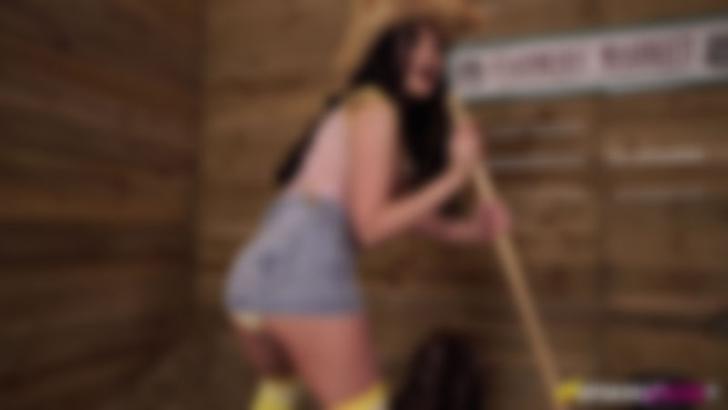 Faye "Can't Wait To Wank"