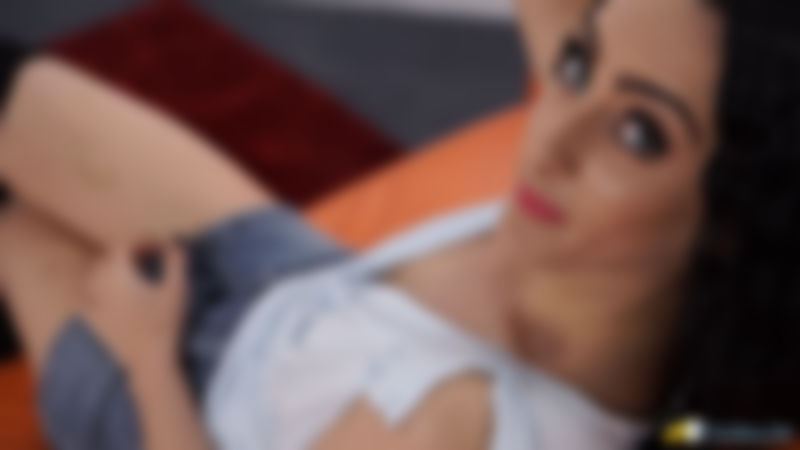 Chloe Lovette "Best Friend's Girlfriend"