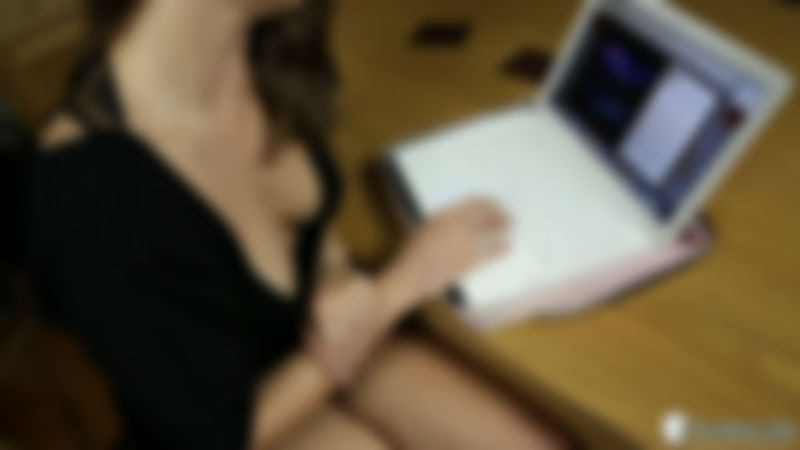 Laula "Cleavage Assignment"