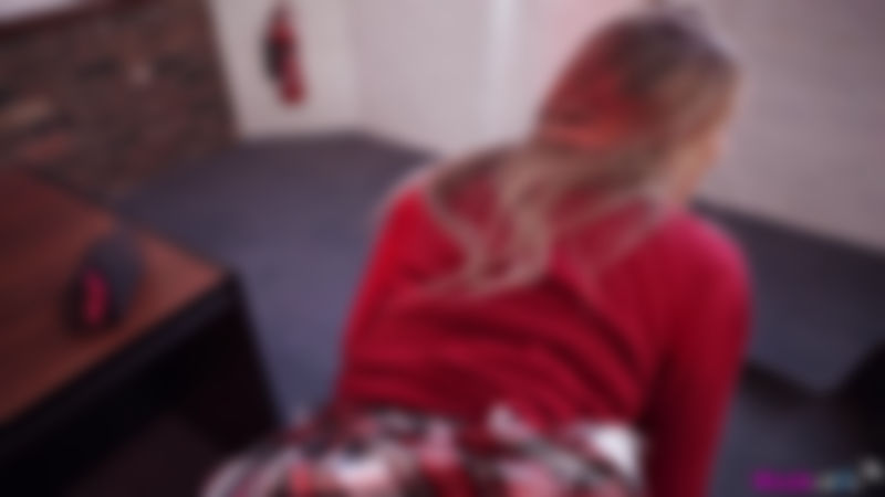 Beth "Geeky Slut:Pt2"