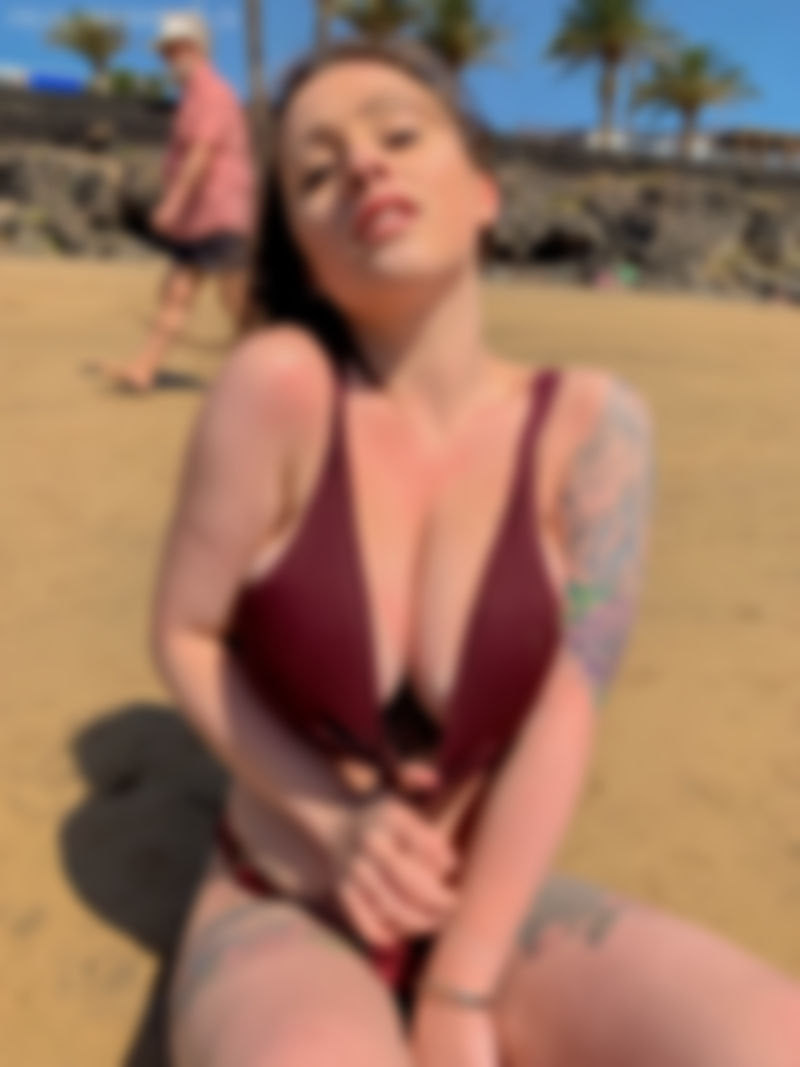 Sandy Boobs