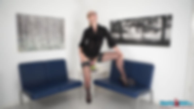 Ariel Anderssen "Naked Applicant"