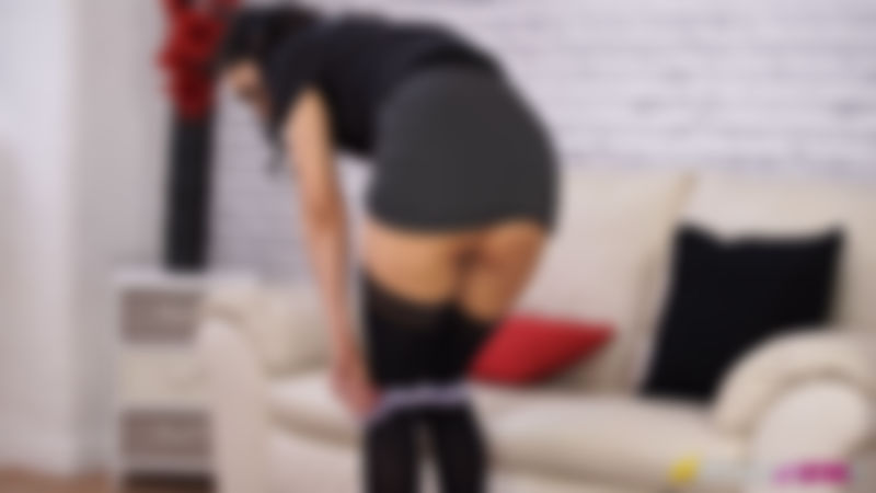 Bonnie "Upskirt Heaven"