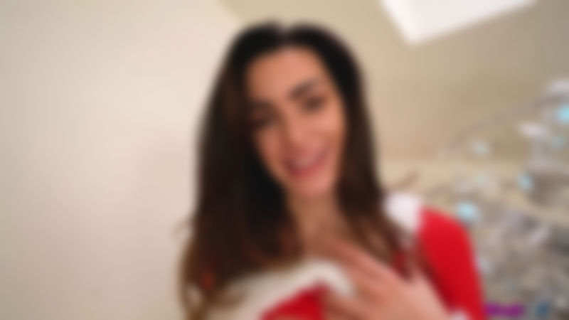 Laura "Christmas Spread"