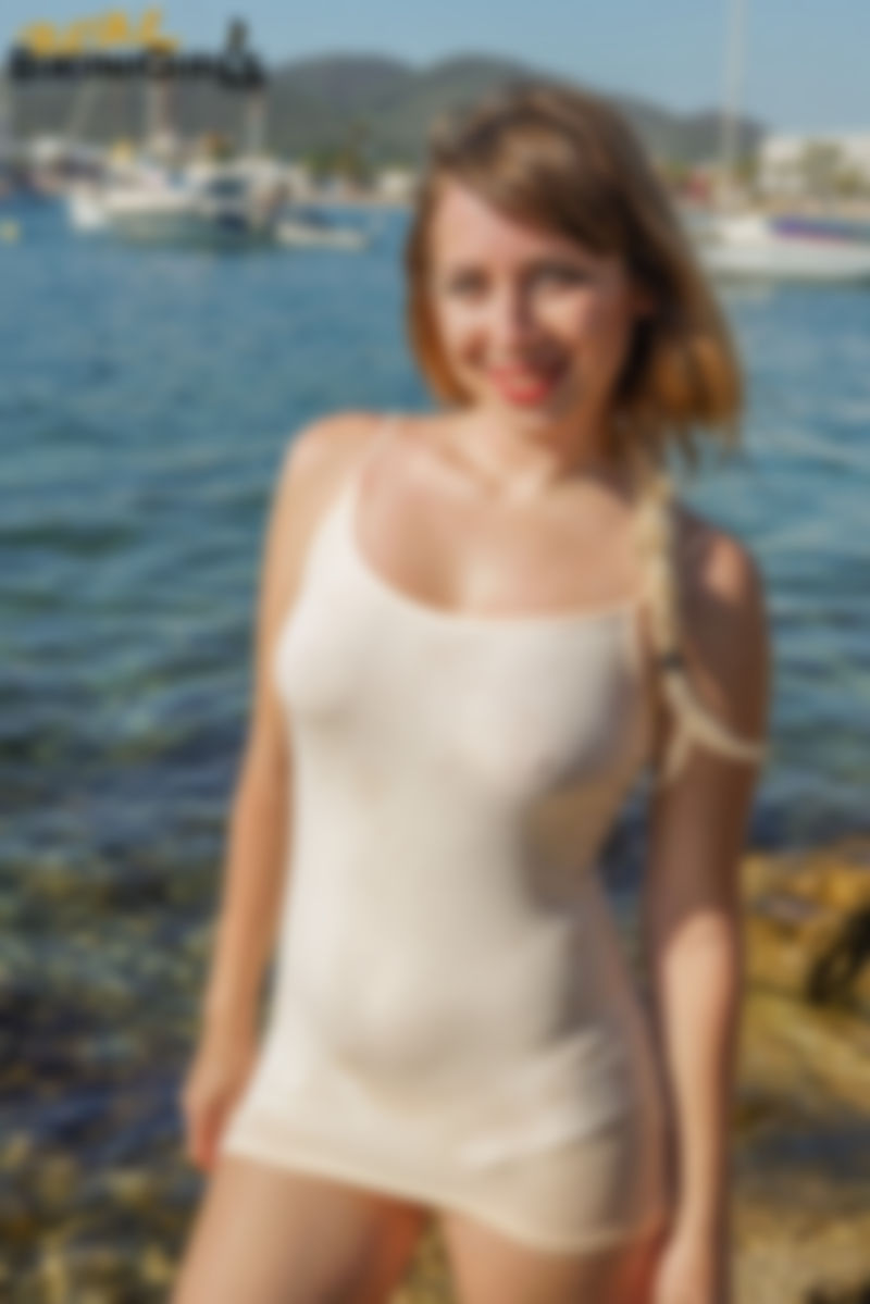 Simona P – 22yo – Wet T-Shirt