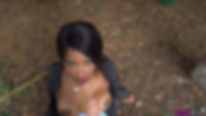 Kiki Minaj "Garden Spy"