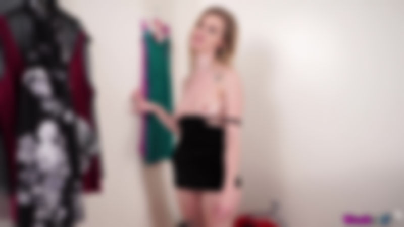 Gracie "Changing Room Wank"