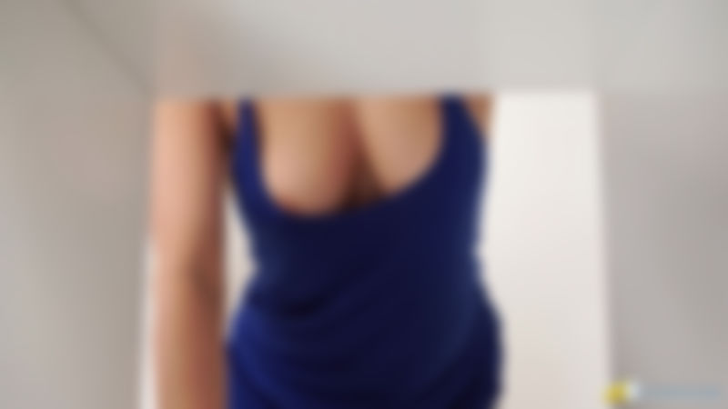 Louise "Sexy Cleavage"