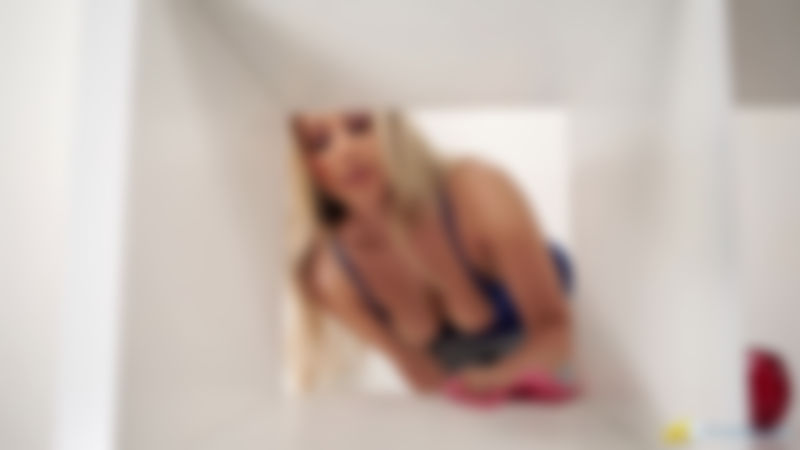 Louise "Sexy Cleavage"