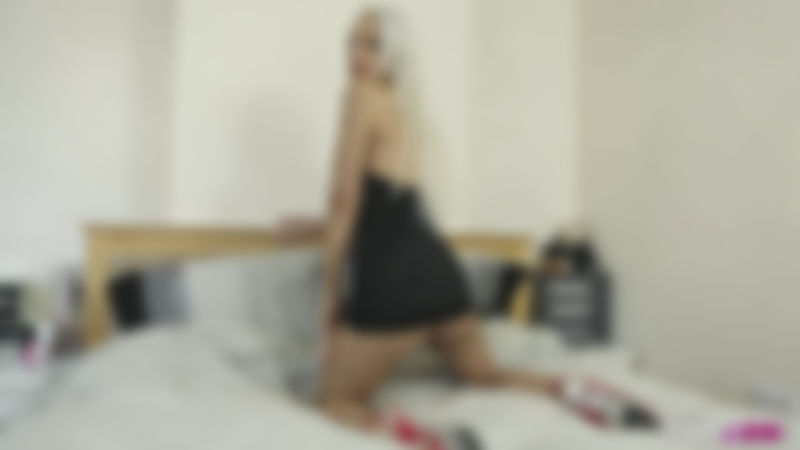 Skye Blond "Wank For Me You Perv"