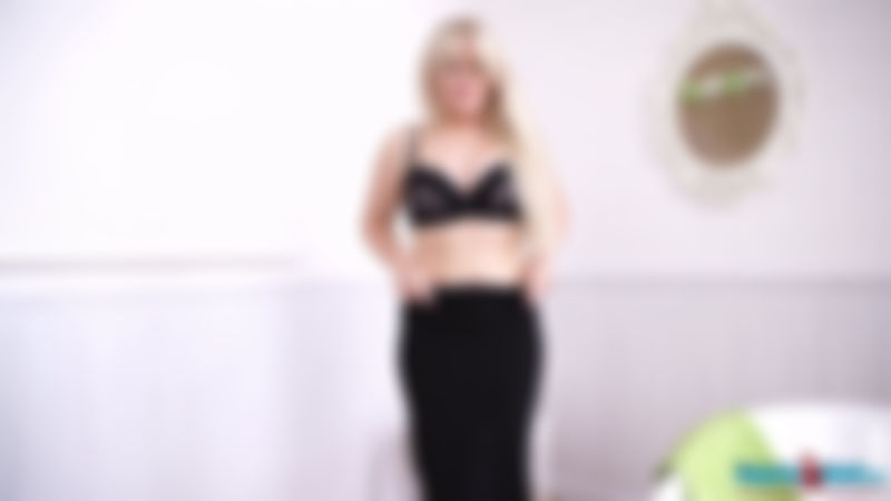 Lizzie "Bathtime Bribe