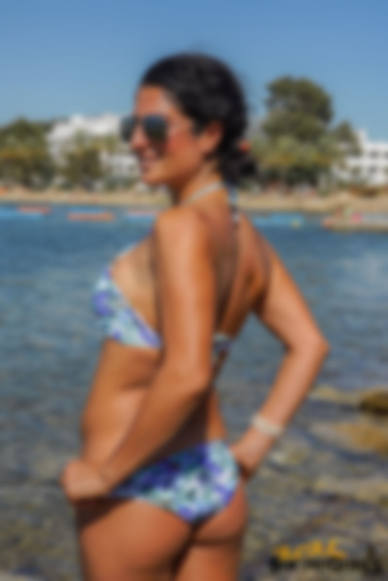 Sofia T – 36yo – Blue Floral Bikini