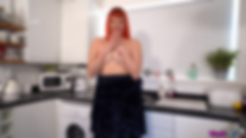 Auburn Fox "Cum On My Tits"