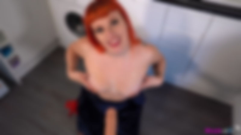 Auburn Fox "Cum On My Tits"