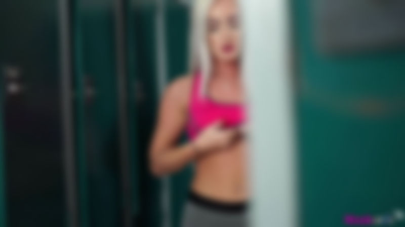 Naomi "Locker Room Loving"