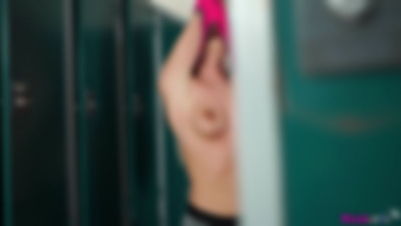 Naomi "Locker Room Loving"