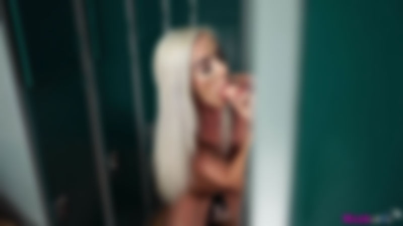 Naomi "Locker Room Loving"
