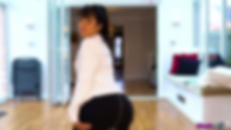 Lily Luxx "Hard Sale"